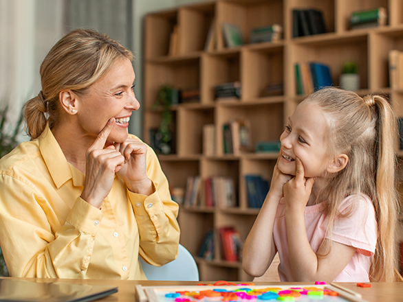 Speech Pathologist with student